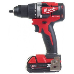 дрель-шуруповерт аккумуляторная бесщеточная milwaukee M18 CBLDD-202C